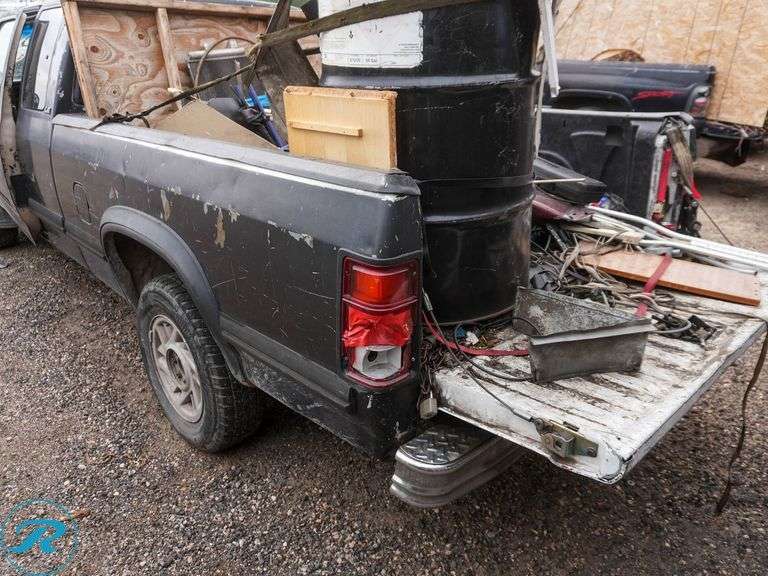 1992  Dodge  Dakota   4WD - Roller Auctions