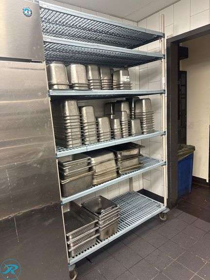 Metro MetroMax i Polymer Shelving Unit with Casters - Roller Auctions