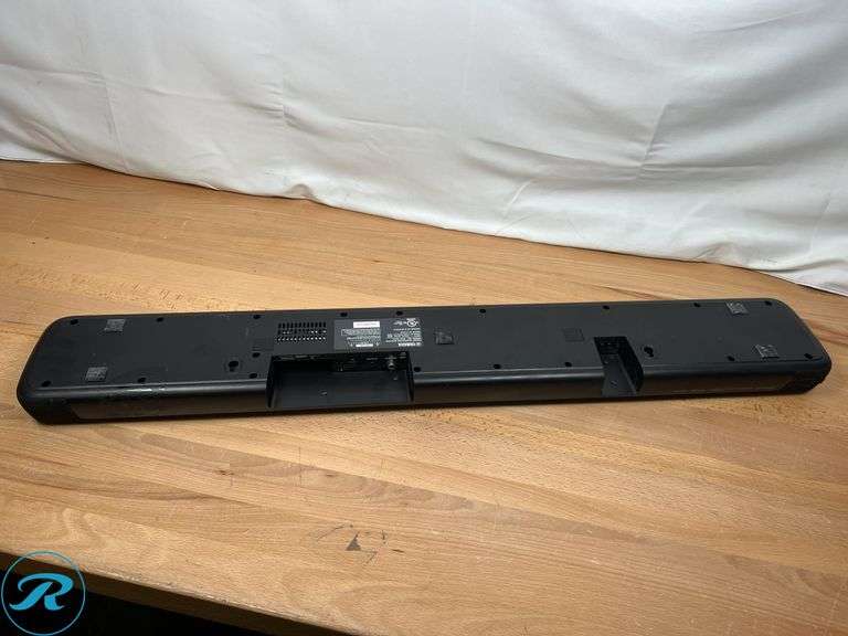 Yamaha: ATS-1070 Sound Bar with Dual Built-in Subwoofers- Used/ No Remote/ Small Tear - Roller Auctions