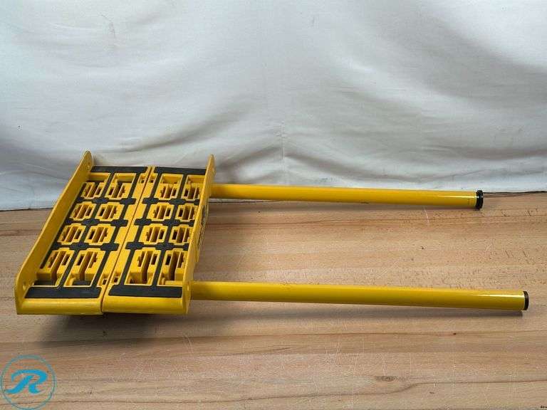 (2) Rhino Cart Rhino Cart All Terrain Moving Dolly- Used/ (1) Missing Plastic End Piece - Roller Auctions
