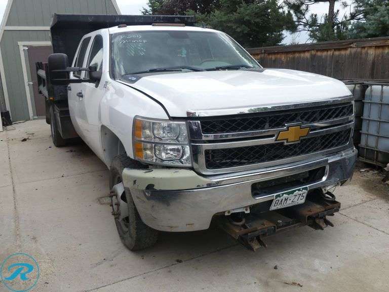 2013  Chevrolet  Silverado   3500 HD  4WD  Dump Truck - Roller Auctions