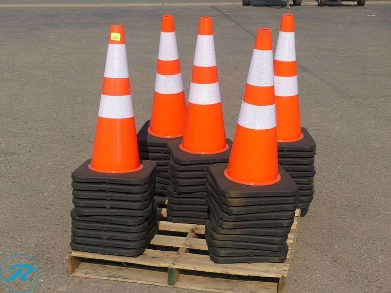 (50) New Safety Traffic Cones, 28" High, 14" x 14" Base - Roller Auctions