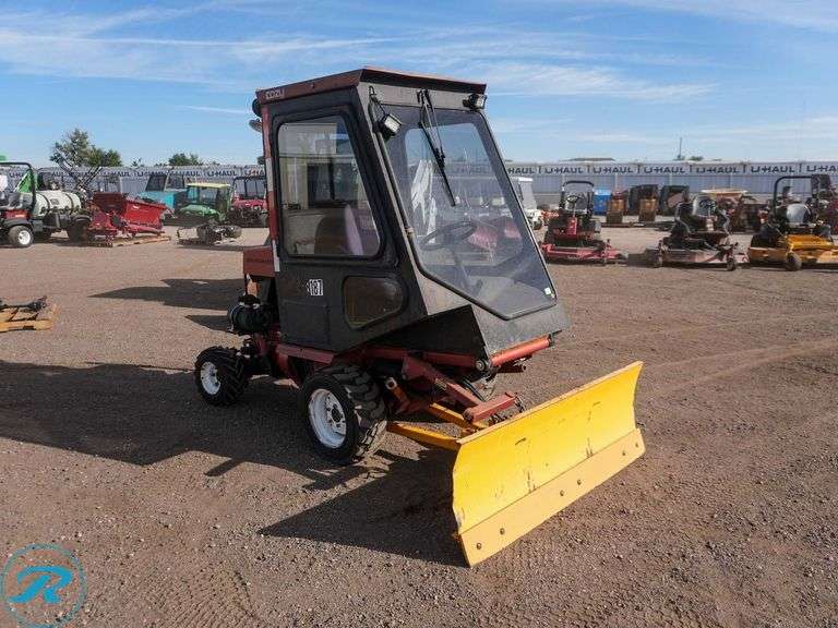 Toro Groundsmaster 328-D 4WD Traction Unit - Roller Auctions