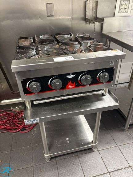 Vollrath 40737 Cayenne 4-Burner Countertop Gas Hot Plate With Stainless Steel Stand, 24in
