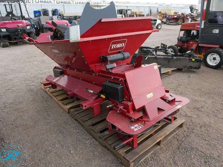 Toro Propass 200 Wireless (#44700) Spreader - Roller Auctions
