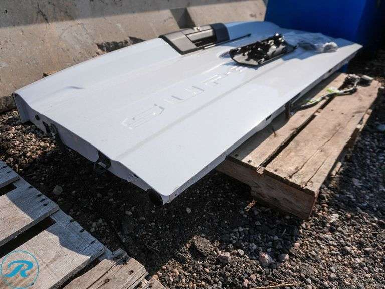 2023 Ford Super Duty Pickup Tailgate W/Camera & Hardware - Roller Auctions