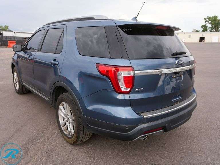 2018  Ford  Explorer   XLT  4WD  SUV - Roller Auctions