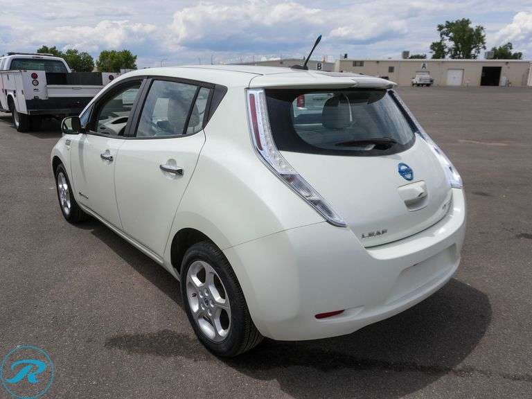 2012 Nissan Leaf FWD - Roller Auctions