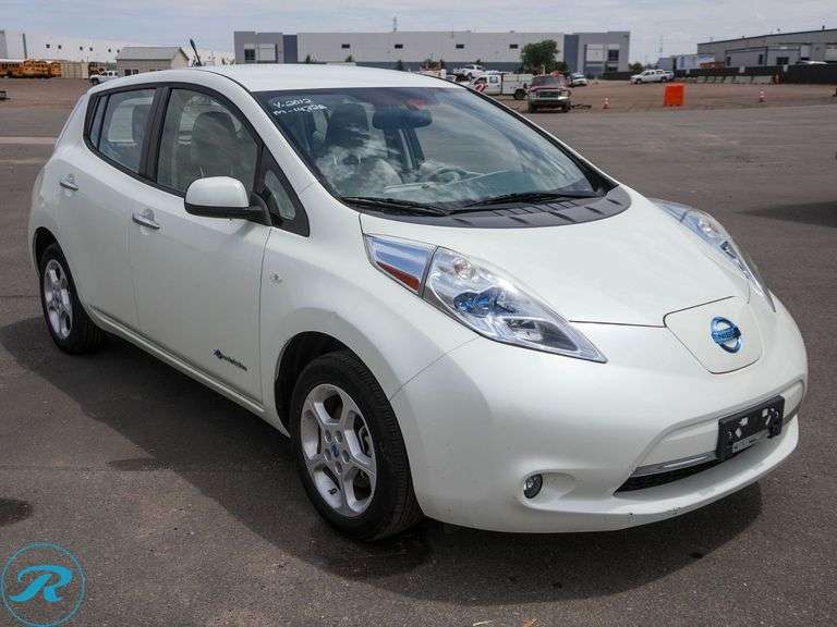 2012 Nissan Leaf FWD - Roller Auctions