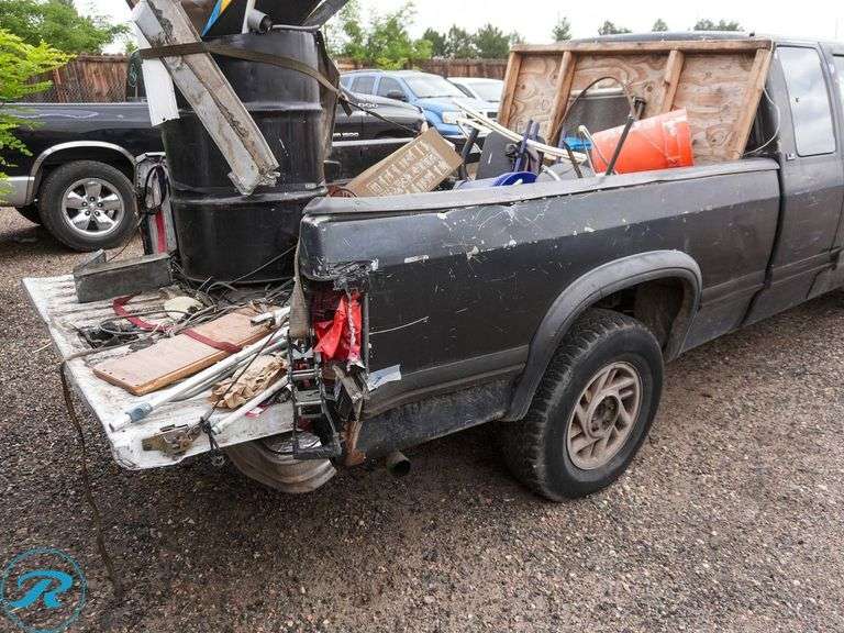 1992  Dodge  Dakota   4WD - Roller Auctions