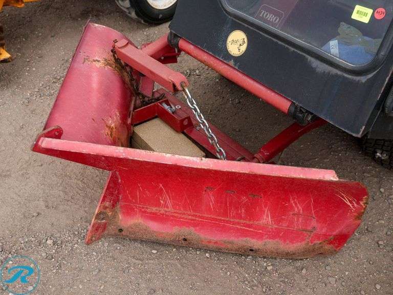 Toro Groundsmaster 328-D 4WD Traction Unit - Roller Auctions