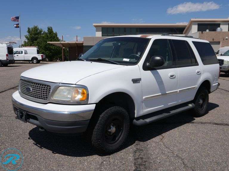 2000 Ford Expedition XLT 4WD SUV