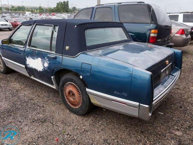 1993  Cadillac  DeVille   FWD - Roller Auctions