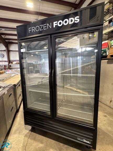 True QDM-49F-HC-TSL01 2-Section Sliding Glass Door Freezer Merchandiser - Roller Auctions