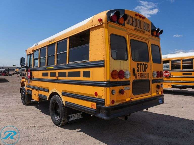 2004 Thomas Freightliner RWD 30-Passenger School Bus - Roller Auctions