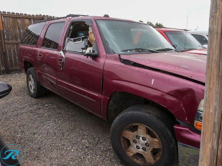 2004  Chevrolet  Suburban 1500 LS  RWD - Roller Auctions