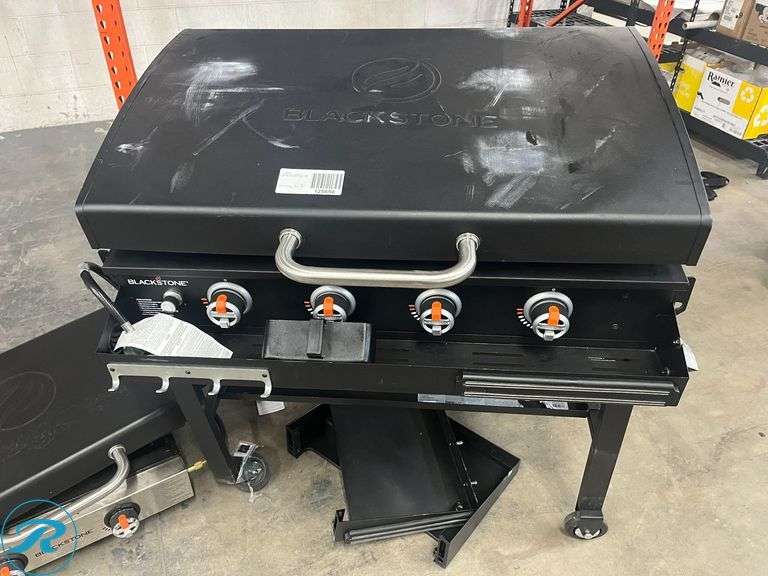 (2) Blackstone Flat Top Grill (1) Small (1) Large - Heavily Used/Damaged/Missing Parts - Roller Auctions