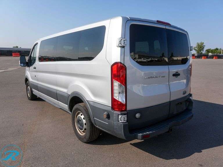 2015 Ford Transit 350 RWD 10-Passenger Van - Roller Auctions