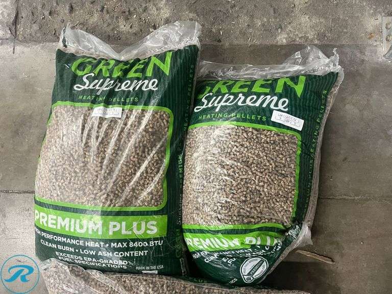 (3) 40lb Bag Of Heating Pellets - New/Small Tear in Bag - Roller Auctions