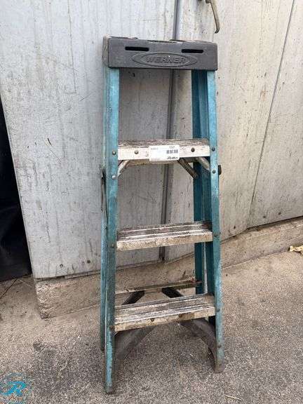 Werner Aluminum Step Ladder - Roller Auctions