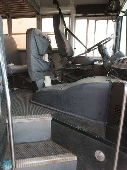2007 Thomas RWD 71-Passenger School Bus - Roller Auctions