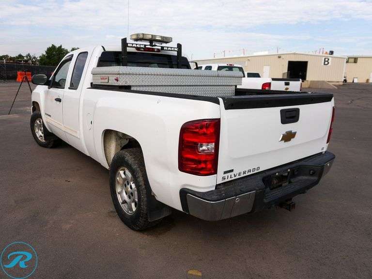 2011  Chevrolet  Silverado 1500  4WD Super Cab  Pickup - Roller Auctions