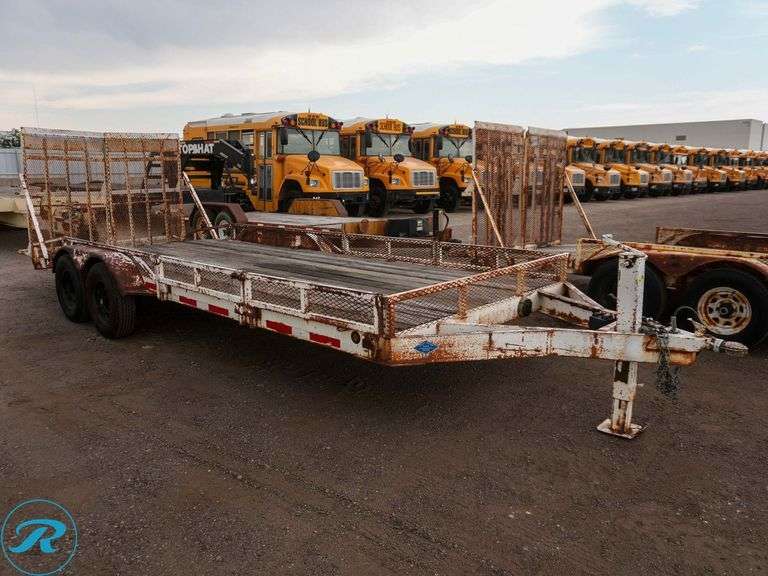 2003 Superior T/A Equipment Trailer - Roller Auctions