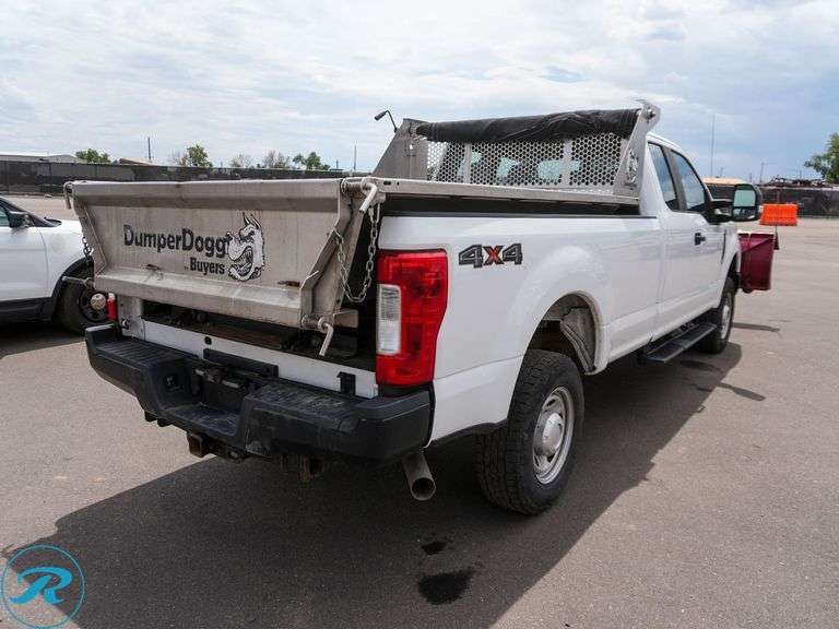 2017  Ford  F250  Super Duty XL  4WD Super Cab Slide-In  Dump Truck - Roller Auctions