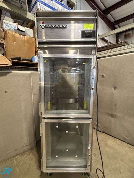 Victory RA-1D-S7-PT Commercial Pass-Through Refrigerated Merchandiser - Roller Auctions