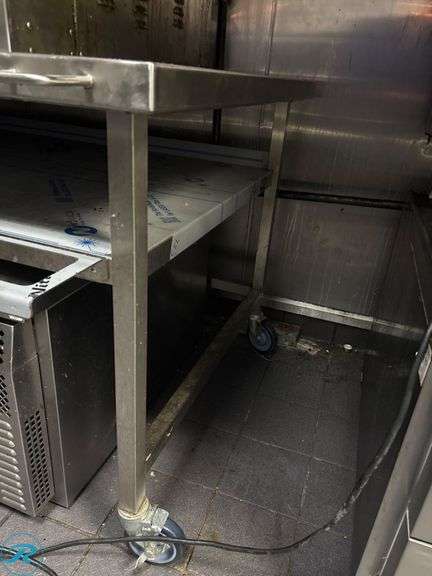 Doyon PIZ3 Triple Deck Electric Pizza Oven with Stainless Steel Stand - Roller Auctions
