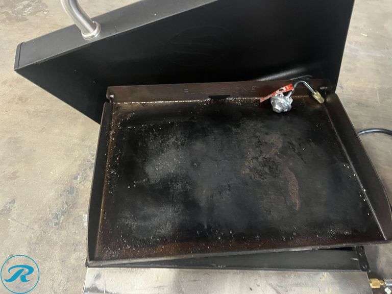 (2) Blackstone Flat Top Grill (1) Small (1) Large - Heavily Used/Damaged/Missing Parts - Roller Auctions