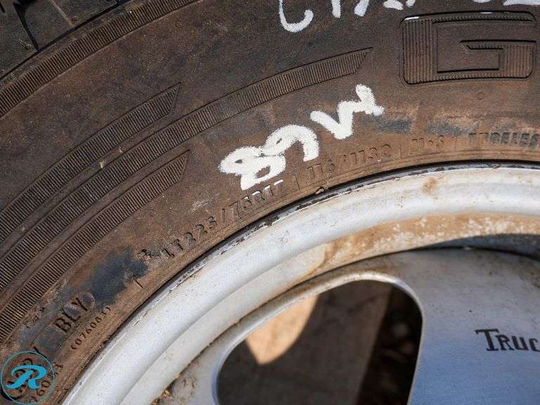 2008 General Grabber TR Tire with Rim, 225/75R16 - Roller Auctions