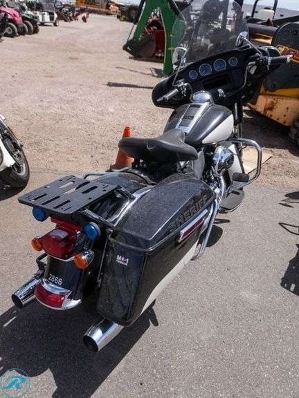 2016  Harley-Davidson  FLHTP Electra Glide  Police Edition  Motorcycle - Roller Auctions