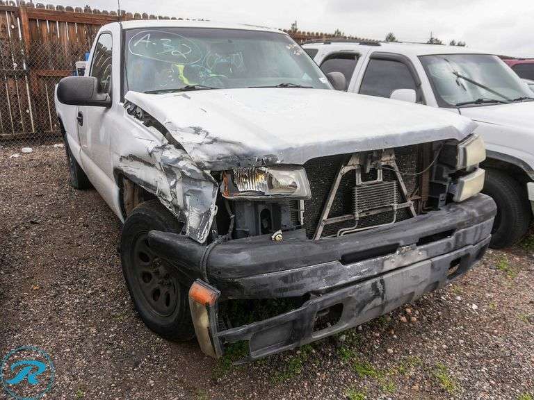 2006  Chevrolet  Silverado 1500 LS  4WD - Roller Auctions