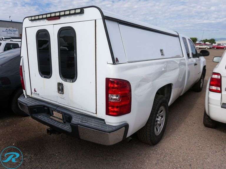 2008 Chevrolet Silverado LS 4WD Super Cab Pickup - Roller Auctions