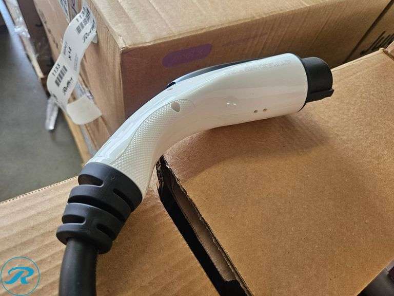 (2) Enel X Way JuiceBox 40 Electric Vehicle Chargers with Accessories ...