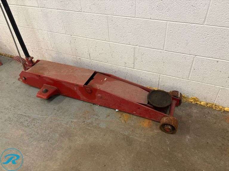 ATD Model 7390 Heavy-Duty Hydraulic Floor Jack - Roller Auctions