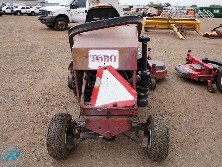 Toro  Groundsmaster 325-D  Ride-On Mower - Roller Auctions