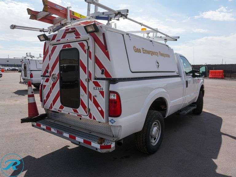 2013  Ford  F250  Super Duty XL  4WD  Pickup - Roller Auctions