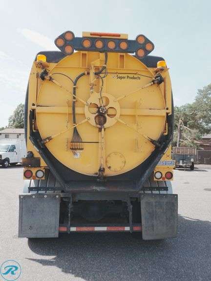 2012 Freightliner Business Class M2 T/A Vacuum Truck - Roller Auctions