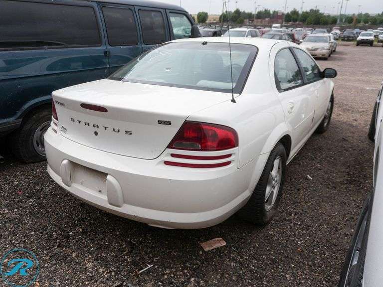 2005  Dodge  Stratus SXT  FWD - Roller Auctions