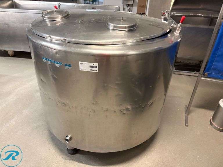 VMS Stainless Steel Jacketed Tank with Hinged Lid, 46” Diameter, 45” Tall