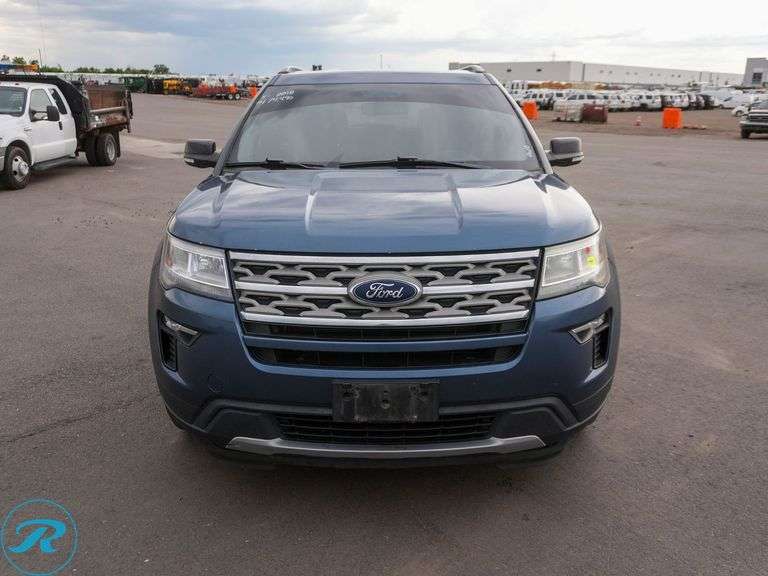 2018  Ford  Explorer   XLT  4WD  SUV - Roller Auctions