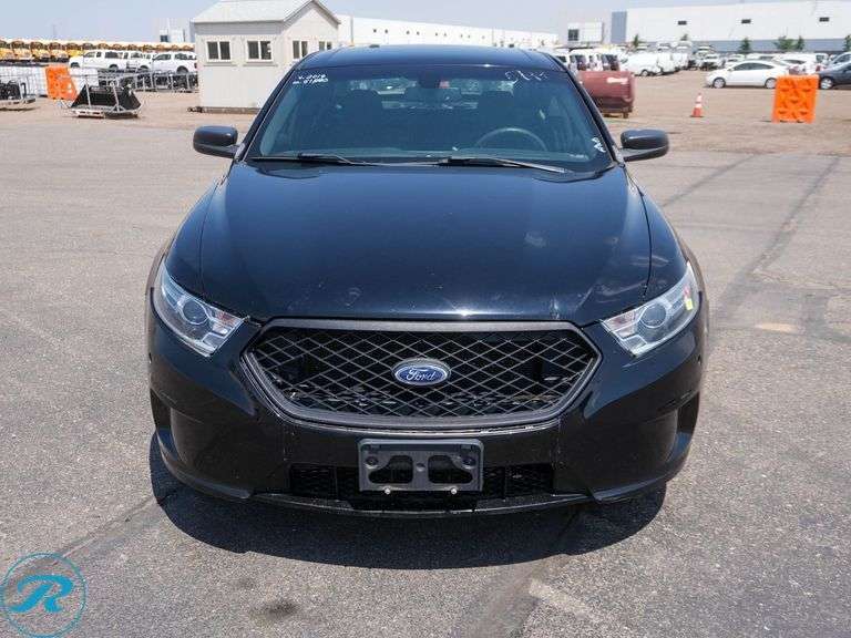 2018 Ford Taurus AWD Police Interceptor - Roller Auctions