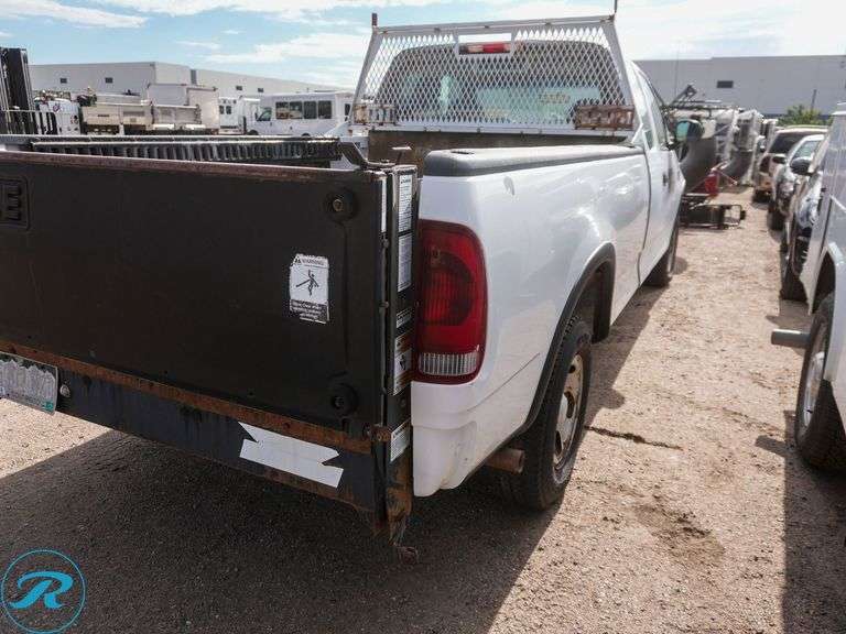 2003  Ford  F150  XL  4WD Super Cab  Pickup - Roller Auctions