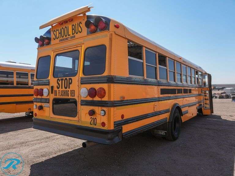2001  Thomas  Freightliner  RWD  65-Passenger School Bus - Roller Auctions