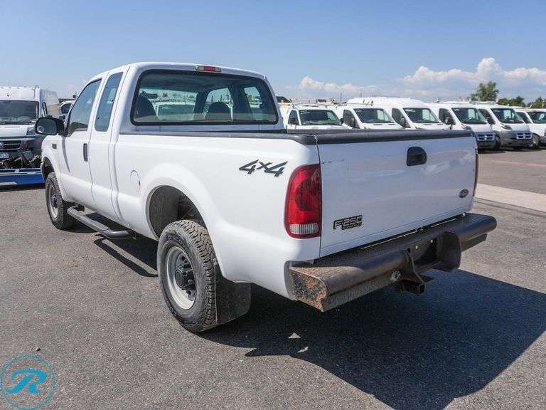 2003 Ford F250 Super Duty XL 4WD Extended Cab Pickup - Roller Auctions