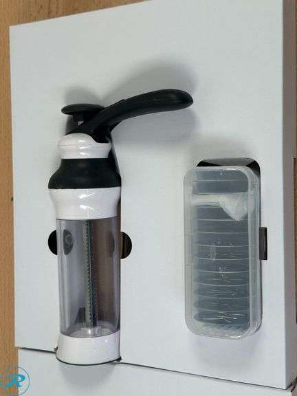 (2) OXO Softworks 20 Piece Cookie Press Set - Used - Roller Auctions