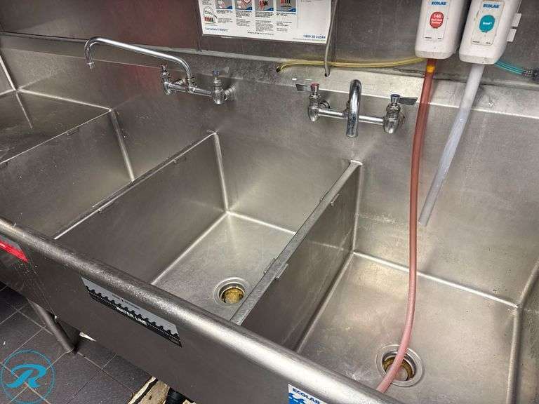 Stainless Steel Commercial Kitchen Sink and Wash Station, 115 in x 30 in and 108 in x 90 in - Roller Auctions