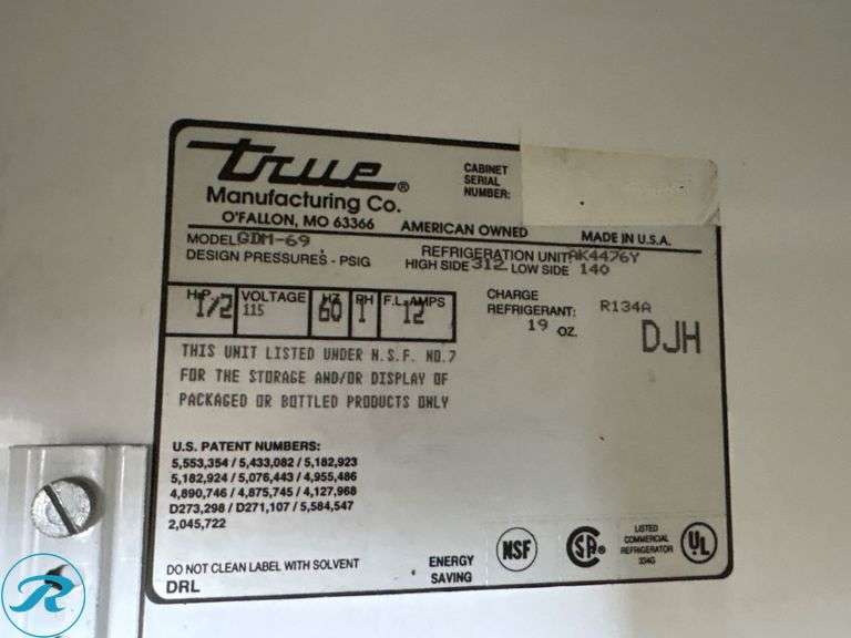 True GDM-69 3-Section Sliding Glass Door Refrigerated Merchandiser - Roller Auctions